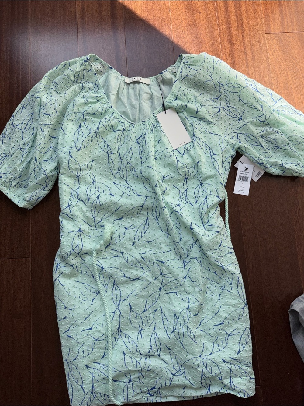 Joie Mint Green Puff-Sleeve Tunic with Blue Leaf Print Women’s